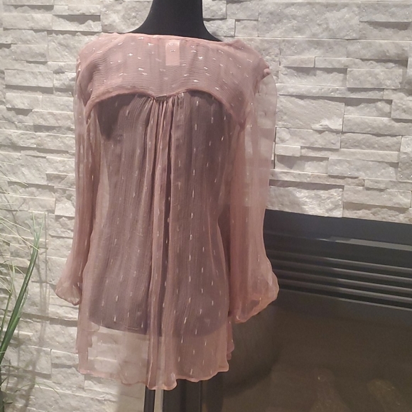 Sheer pink blouse with silver accents - Picture 2 of 3